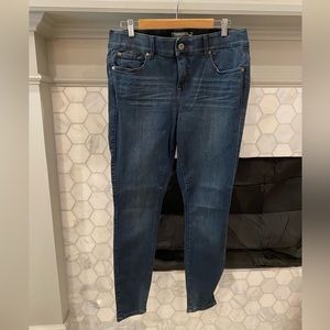 Torrid bombshell skinny jeans 14 NWT